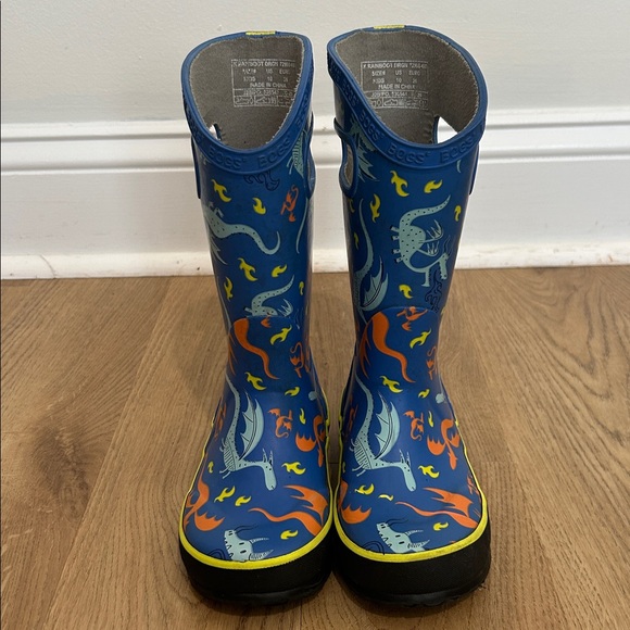 BOGS YOUTH TODDLER RAIN BOOTS Dragon Print Size 11 - Picture 5 of 7